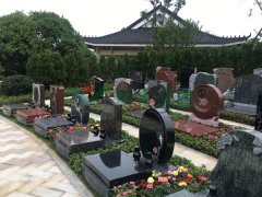 艺术墓碑：展示性命的故事，通报永恒的感情