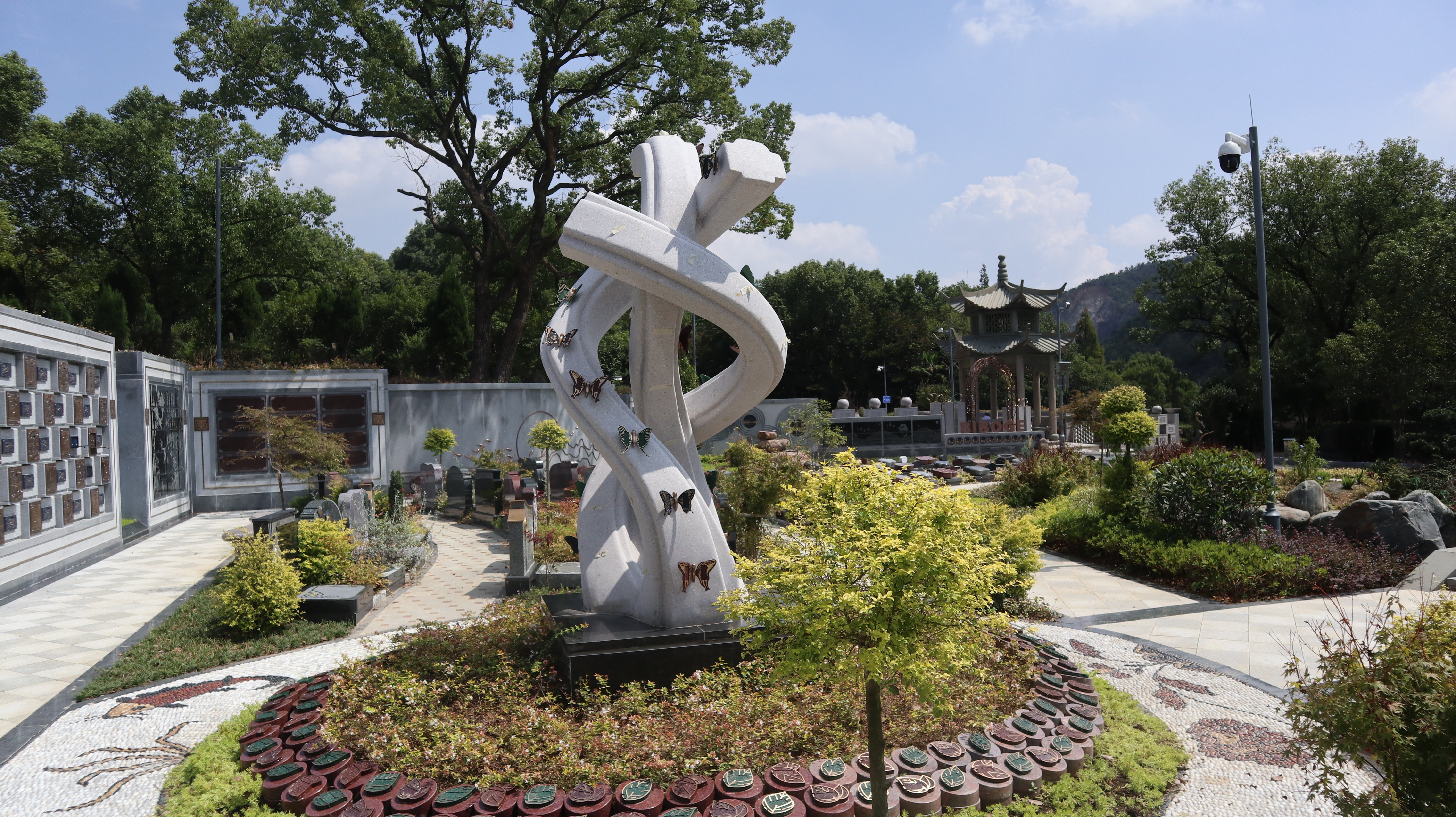 壹号娱乐以”微刷新”引领老旧墓园走向绿色生态将来